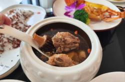 坐月子吃几顿饭才比较合适