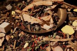 坐月子洗澡用哪8种草药好