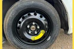 自驾游换胎教学如何操作