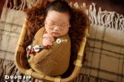 新生儿5斤多正常吗