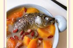 坐月子鲫鱼汤怎么炖