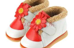 婴儿尿不湿为何出现橘红色