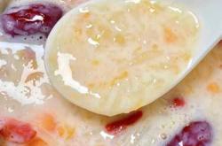 月子能吃木瓜炖牛奶吗