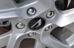 新款捷达怎么换轮胎