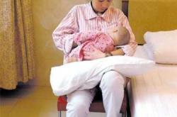 剖腹产后可以喂母乳吗