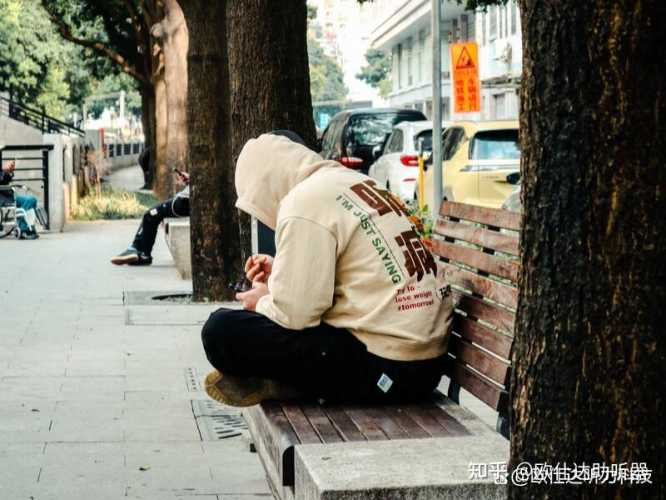 产后右耳聋是怎么回事-第1张图片