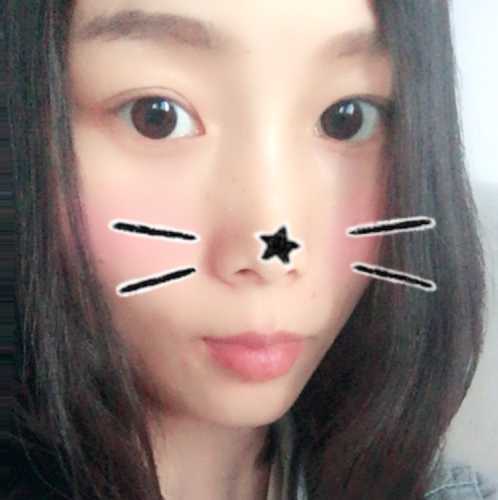 婴儿总抓头抓脸是怎么回事-第1张图片