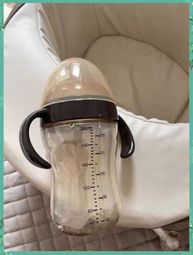 婴儿什么牌子的奶瓶比较好-第1张图片