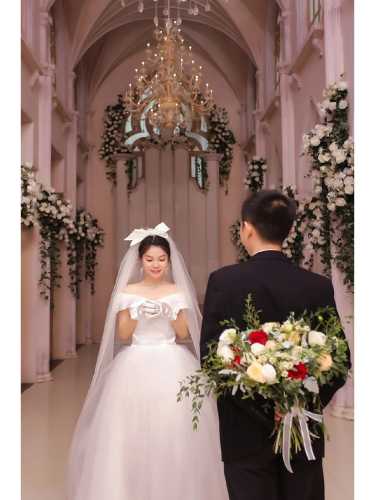 怀孕两个月能不能办婚礼-第1张图片