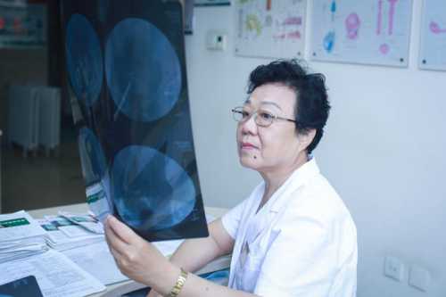 54岁妈妈还能备孕二胎吗-第1张图片